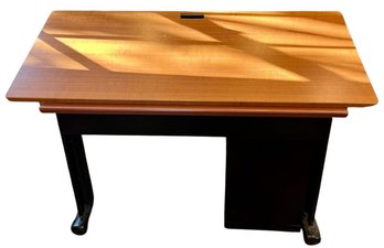 Desk With Removeable Drafting Top