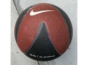 Nike Training Ball - 8 Lbs