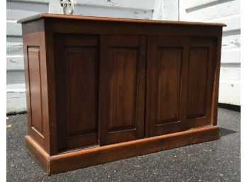Quality Cabinet With Fantastic Storage On All Four Sides