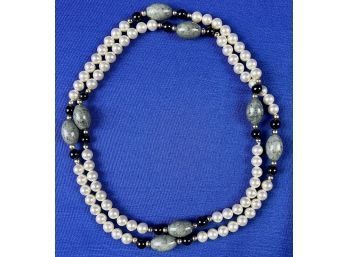 Costume Beaded Necklace Worn As One One Strand & Or As Tight Choker Style