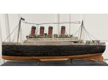 RMS Titanic - Vintage Replica - Detailed Metal Model