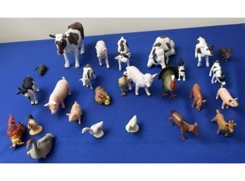 26 Plastic Farm Animal Figures