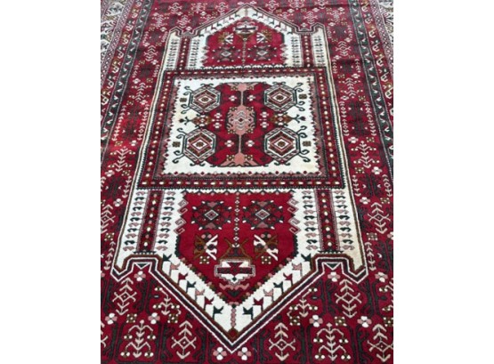 Wool Oriental Style Rug - Roughly 7 X 10 Ft