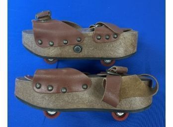 Vintage Italian Sandal Roller Skates - Size 6