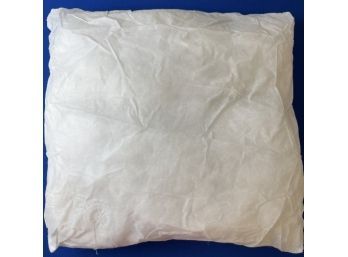 New! Pillow Insert - 20 In X 20 In, Fits An 18 In X 18 In Pillow Cover