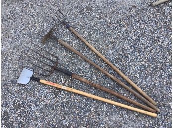 Garden And Yard Tool Set -  Edger Pitchfork,  Cultivator, Rake