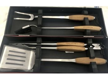 Williams Sonoma Grill Set In Lovely Storage/gift Box