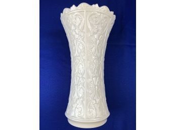 Lenox Wentworth Vase - Never Used. Perfect Condition