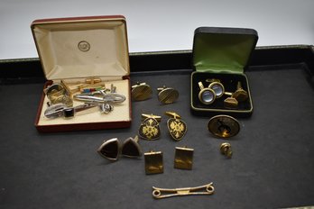 Lot Of Vintage Cufflinks And Tie Clips #407