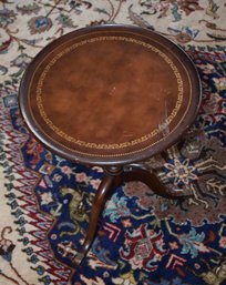 Vintage Mahogany Leather Embossed Pedestal Side Table By Columbia