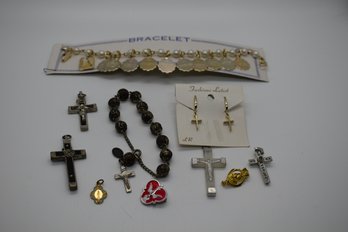 Ten Commandments Bracelet And Religious Lot #418