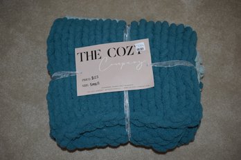 The Cozy Company 30x60' Teal Blanket New