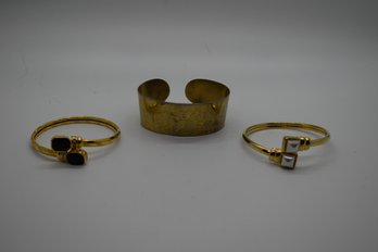 Vintage Gold Tone Bracelets #385