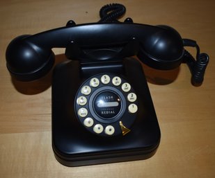 The Grand Retro Style Phone