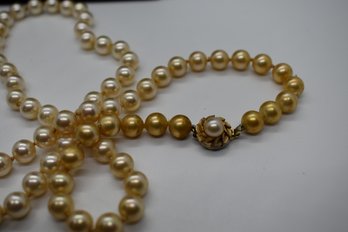 Vintage Majorica Pearl Necklace #703