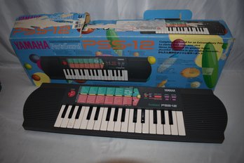 Yamaha Portasound PSS-12  Keyboard