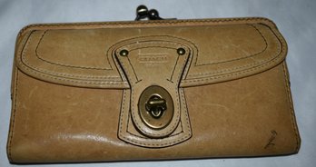 Vintage Coach Legacy Leigh Wallet Distressed Rawhide Leather Limited 65th Anniversary Edition