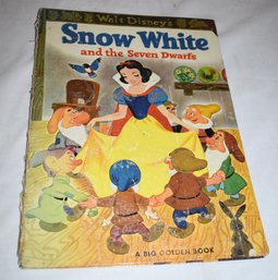 Walt Disney's Snow White And The Seven Dwarfs Big Golden Book