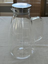 Glass Water Pitcher With Lid And Precise Scale Line