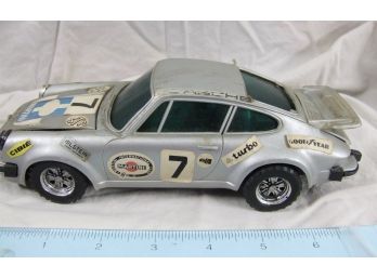 Vintage #7 Silver Porsche 911 - Am Radio - Martini Racing Car