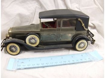 Vintage 1928 Lincoln Model L Convertible Model  A.M. Radio