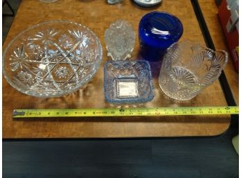 5 Pieces Of Assorted Glass.