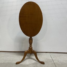 Federal Style Maple Tilt-Top Candlestand