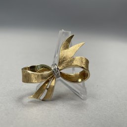 14k Yellow Gold And Mielle Diamond Ribbon Pin