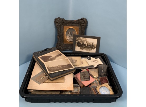 Photography Lot Of Tintypes, Ambrotypes And Daguerrotypes And Photos