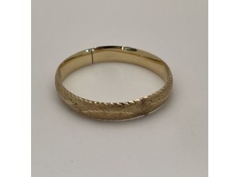 Lady's 14k Yellow Gold Bangle Bracelet