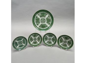 Chinese Export Porcelain Green 'Fitzhugh' Plate And Four Side Plates, Nineteenth Century