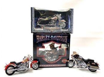 Collection Of 4 Plastic Harley Davidson Motorcycles