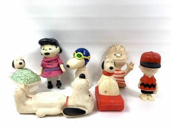 Lot Of Vintage Plastic Snoopy And Charlie Brown Collectibles