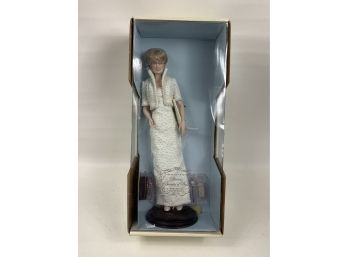 17 Inches Tall Franklin Mint Diana Princess Of Wales Doll - New In Box