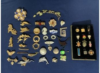 Lot Of Assorted Broaches