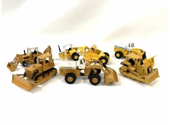Lot Of ERTL Die Cast  Tractors - 6 Pieces