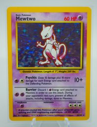 MEWTWO Base Set Holographic Pokemon Card!! (1)