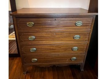 Very Nice Vintage 4 Drawer Mahogany Dresser!!