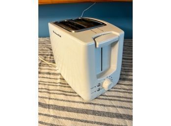 Modern Farmhouse White Kitchenaid Toaster
