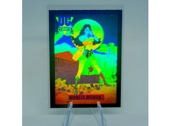 Beautiful WONDER WOMAN DCH 9 HOLOGRAM Card (DC Comics Series 1 1992)