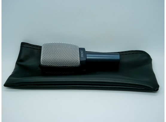 Like New Sennheiser E609 Professional Dynamic Microphone W/ Mic Case!!