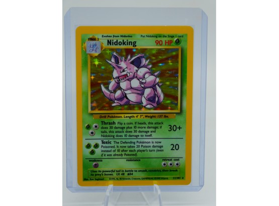 NIDOKING Base Set Holographic Pokemon Card!! (2)