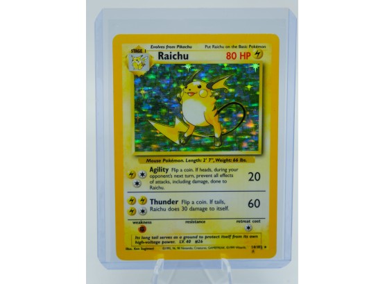 RAICHU Base Set Holographic Pokemon Card!! (1)
