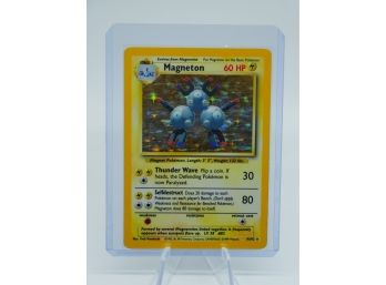 MAGNETON Base Set Holographic Pokemon Card!! (4)