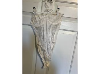 20s STYLE LINGERIE!! Strapless White Lace Corset Style Bodysuit