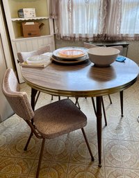 RETRO ROUND MICA & ALUMINUM KITCHEN TABLE WITH CHAIRS