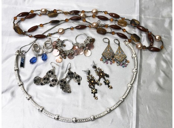 LOT OF COSTUME FASHION JEWELRY- EARRINGS- NECKLACES-NAPIER-B28