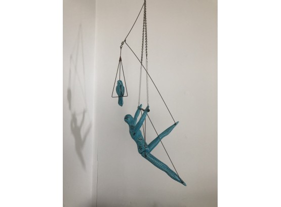 VINTAGE HANGING TRAPEZE ARTIST- CERAMIC TURQUOISE BLUE WITH PARROT - D4
