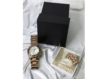 MICHAEL KORS ROSE GOLD WATCH WITH BOX AND LINKS-B25