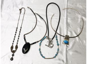 LOT OF 5 COSTUME JEWELRY NECKLACES- STERLING SILVER- TURQUOISE- BEAD AND LEATHER-B29